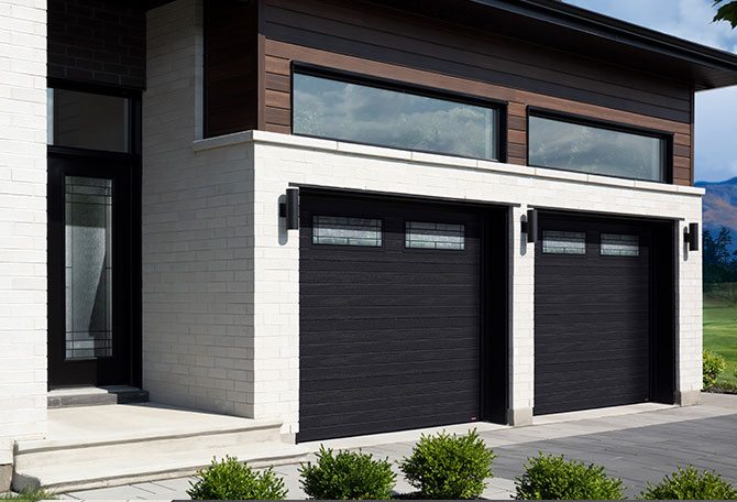 Expert Garage Door Repair Technicians in Huntington Beach, CA